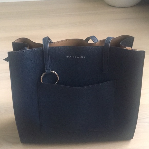 Tahari Navy Purse NWT w/camel suede-like inside - Picture 5 of 8